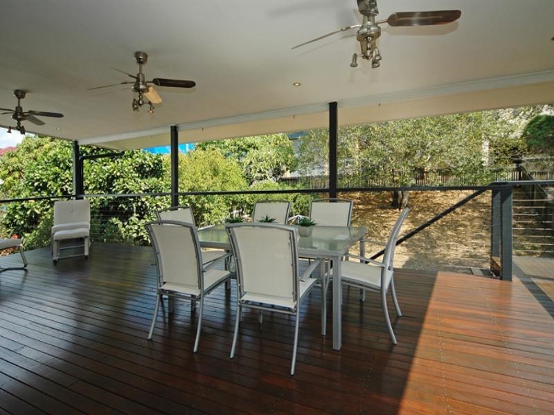 10 Travill Street, Newmarket QLD 4051