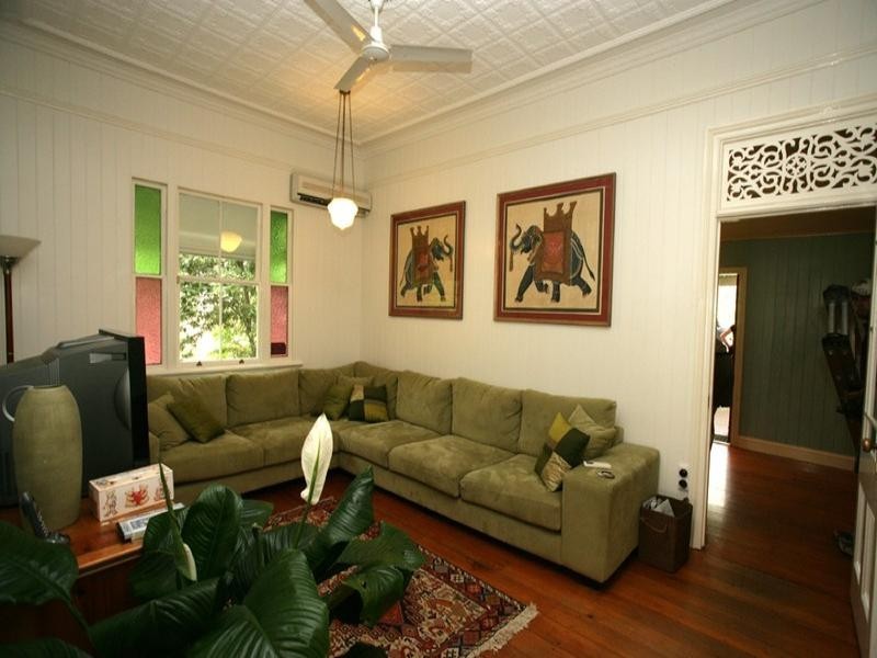 2 Fairleigh Street, Windsor QLD 4030