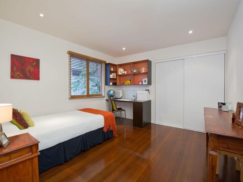 56 Royal Parade, Alderley QLD 4051