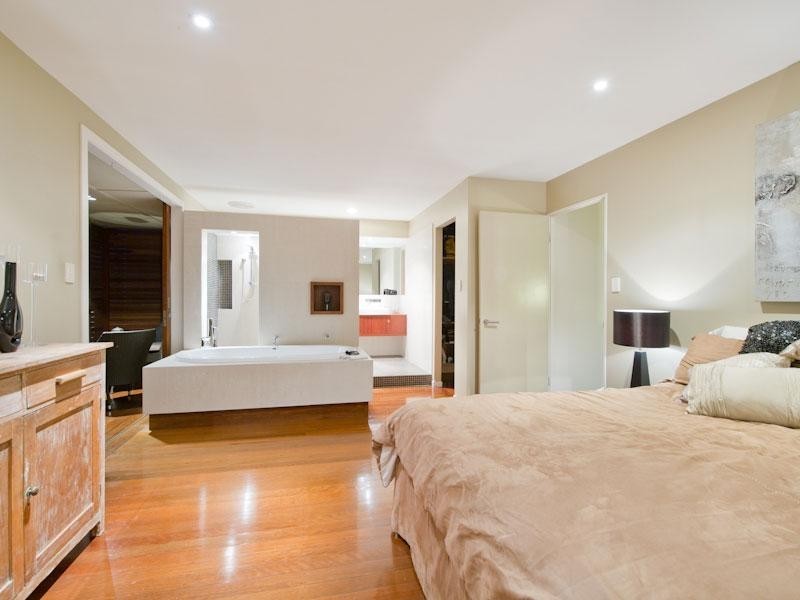 56 Royal Parade, Alderley QLD 4051