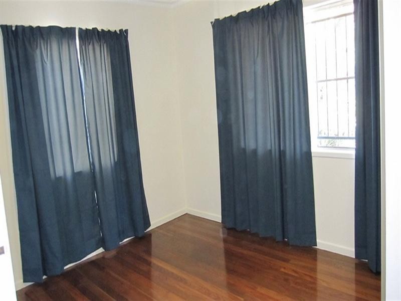 27 Blandford Street, Grange QLD 4051