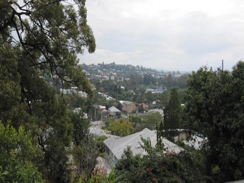 34 Lansdowne Street, Newmarket QLD 4051