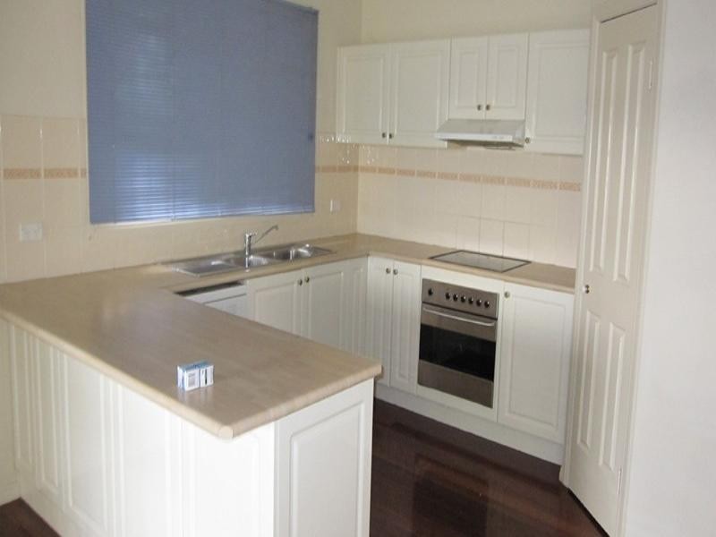 34 Lansdowne Street, Newmarket QLD 4051