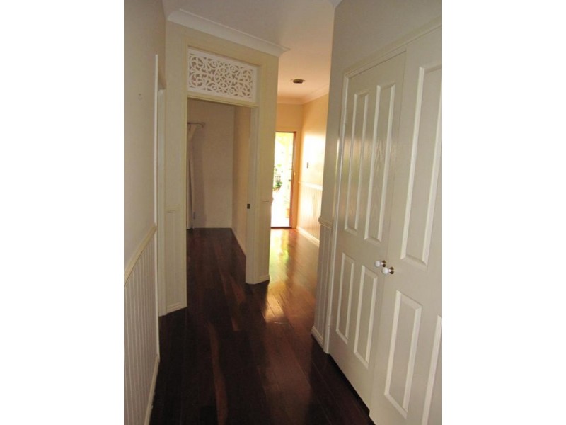 34 Lansdowne Street, Newmarket QLD 4051