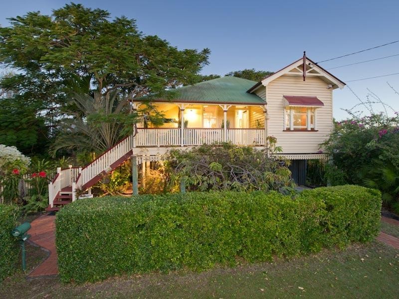 15 Badger Street, Newmarket QLD 4051