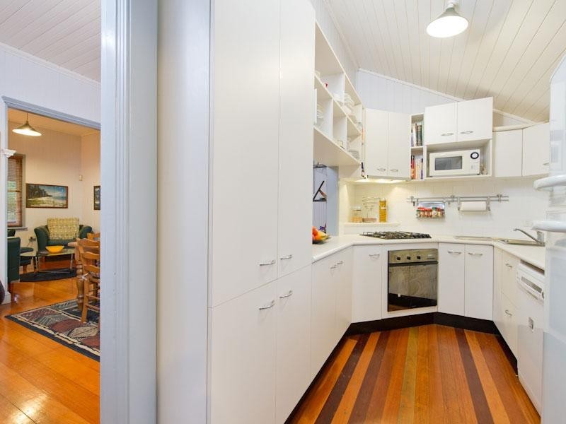 15 Badger Street, Newmarket QLD 4051