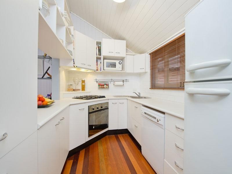 15 Badger Street, Newmarket QLD 4051