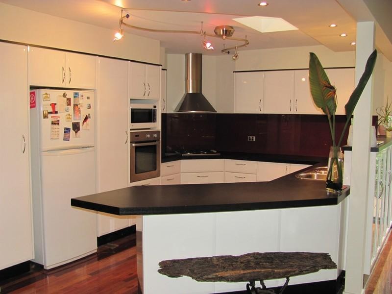 10 Hutton Road, Arana Hills QLD 4054