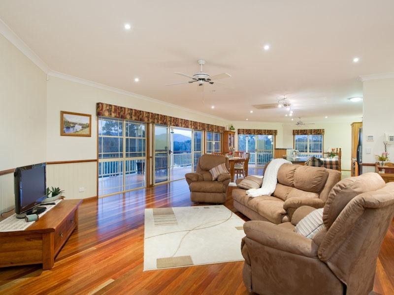 26-28 Lachlan Place, Karalee QLD 4306