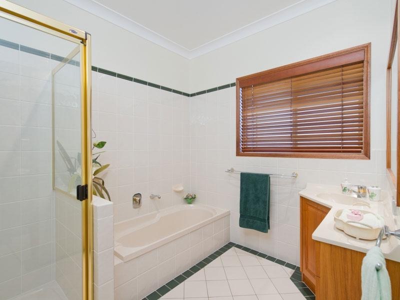 26-28 Lachlan Place, Karalee QLD 4306