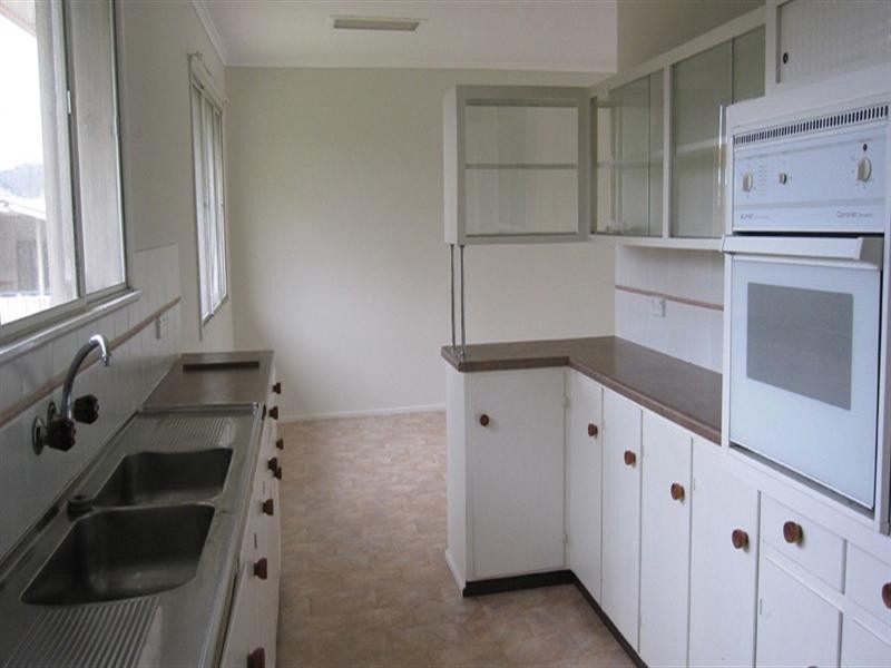 9 Aberdeen Terrace, Gordon Park QLD 4031