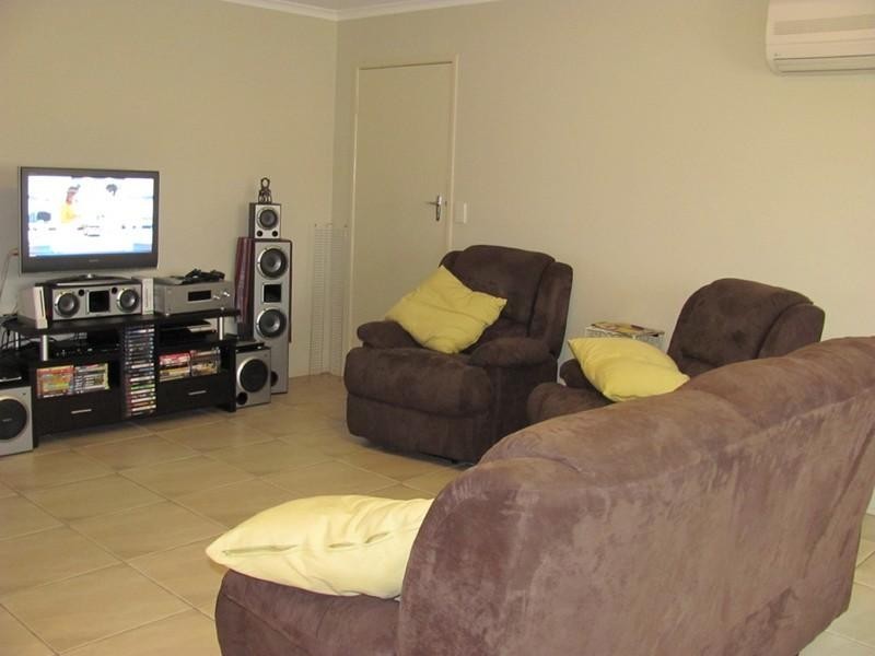 5 Raki Street, Mcdowall QLD 4053