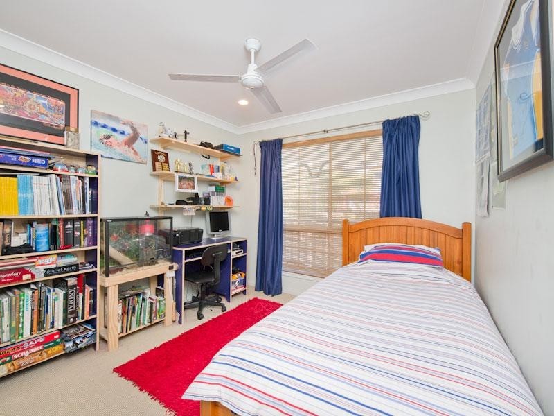 36 Larwood Place, Ferny Hills QLD 4055