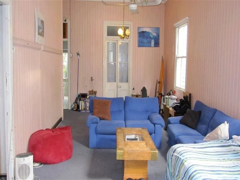 25 Garrick Terrace, Herston QLD 4006