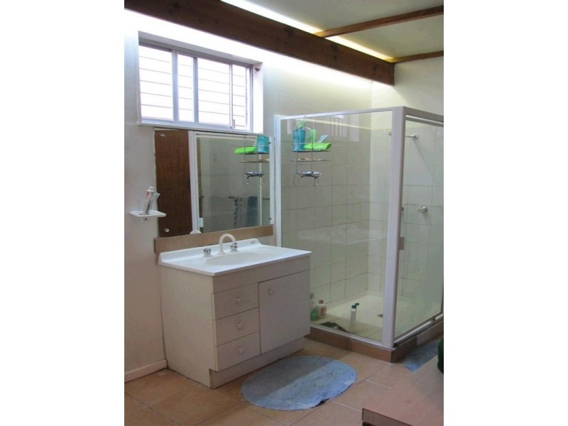 25 Garrick Terrace, Herston QLD 4006