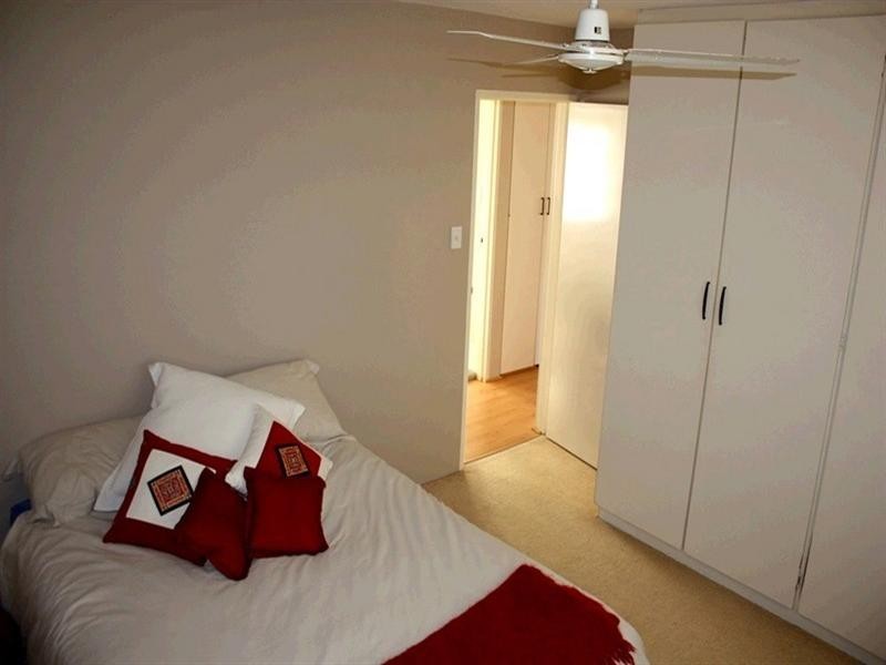 2/64 Alva Terrace, Gordon Park QLD 4031