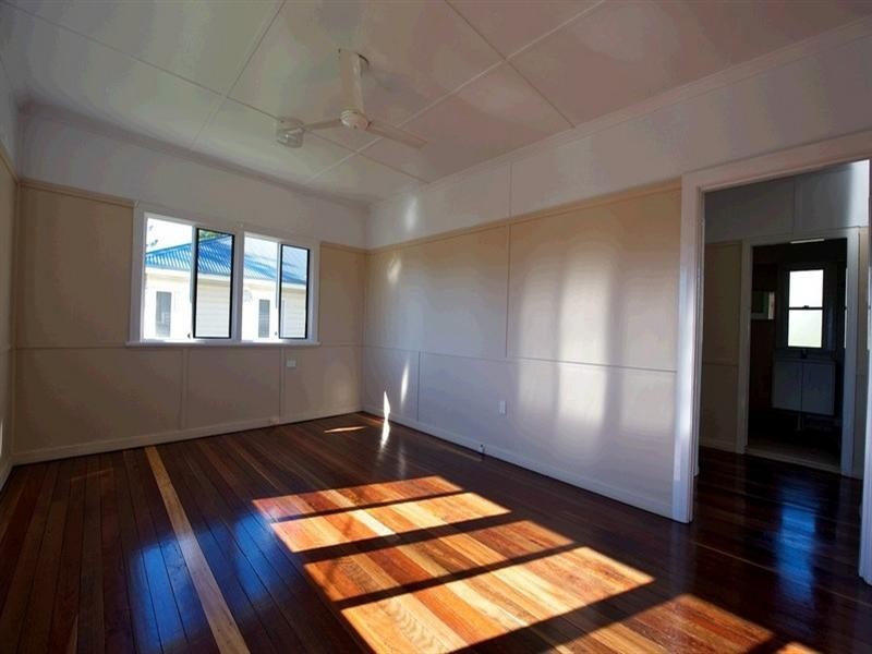 8 Hogan Street, Keperra QLD 4054