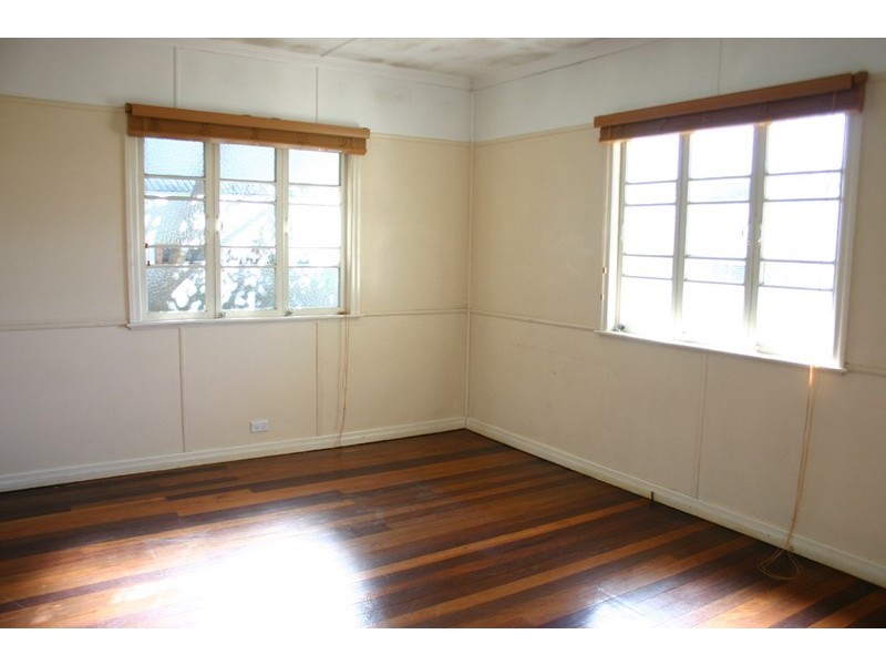 42 Gracemere Street, Newmarket QLD 4051