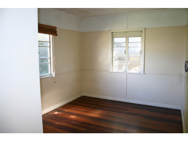 42 Gracemere Street, Newmarket QLD 4051