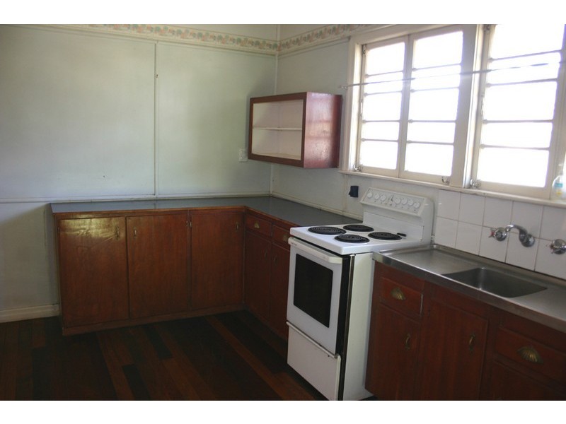 42 Gracemere Street, Newmarket QLD 4051