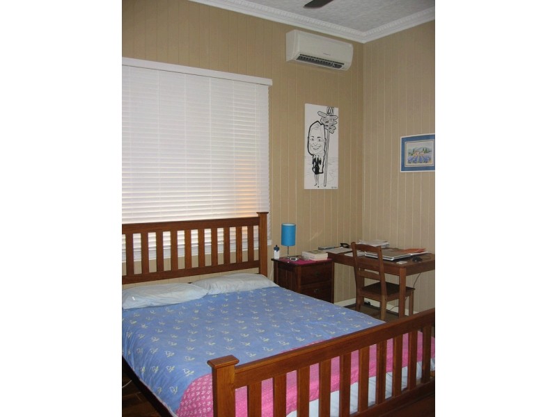 71 Brook Street, Windsor QLD 4030