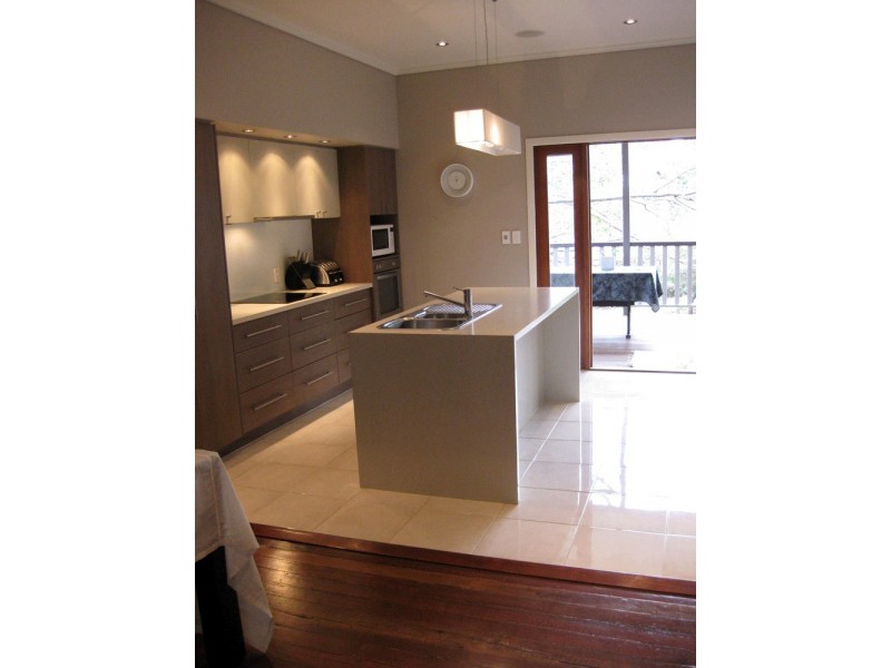 13 Bundara Street, Morningside QLD 4170