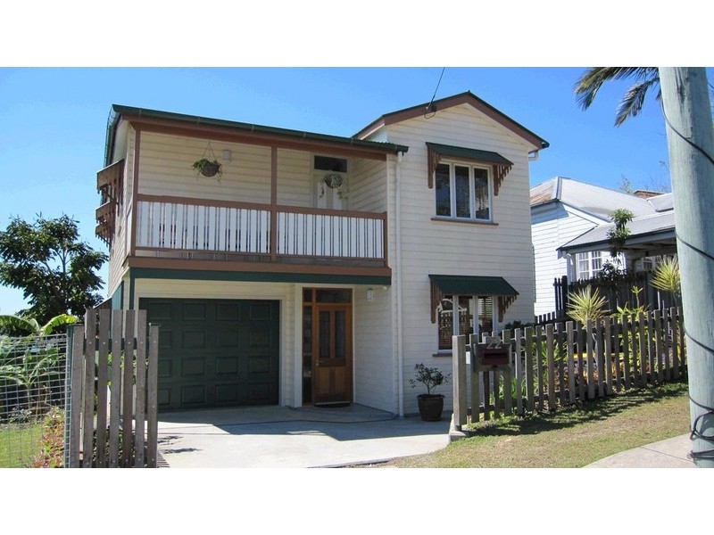22 Bramston Terrace, Herston QLD 4006