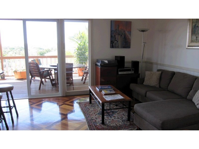 22 Bramston Terrace, Herston QLD 4006