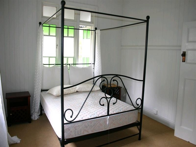 29 Crowther Street, Windsor QLD 4030