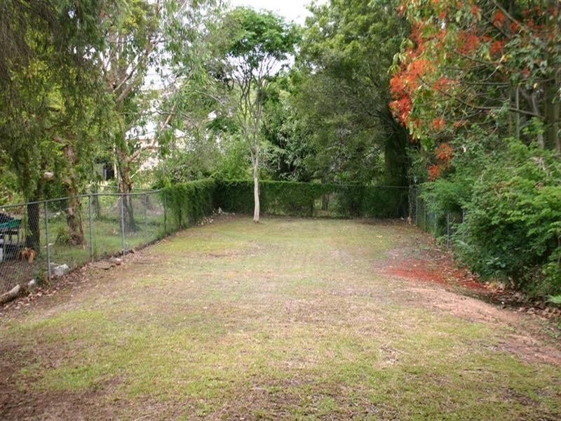 29 Crowther Street, Windsor QLD 4030