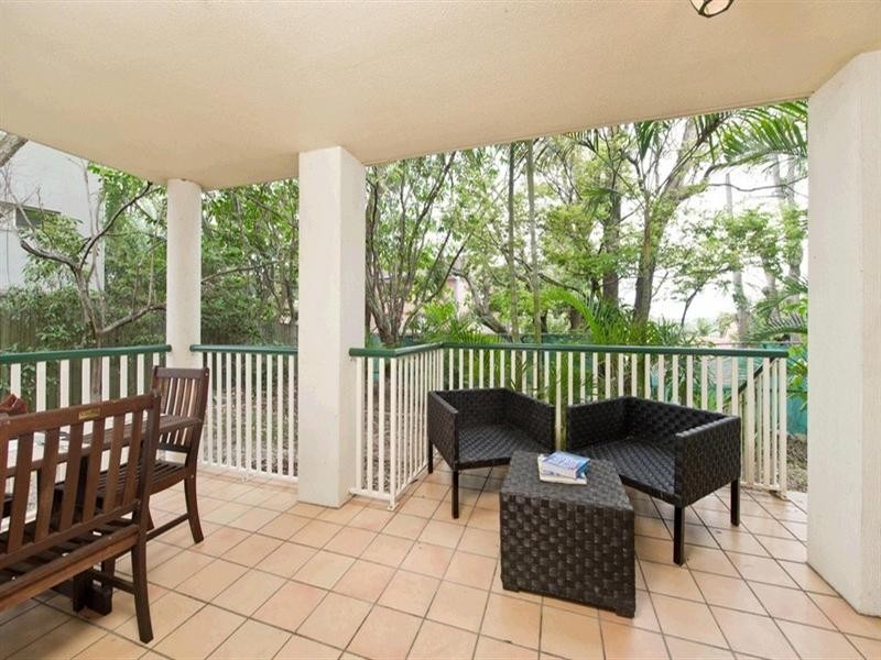 4/8 Clyde Road, Herston QLD 4006