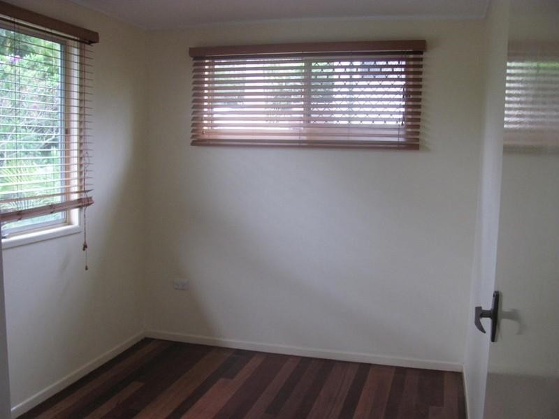 8 Tarnook Drive, Ferny Hills QLD 4055