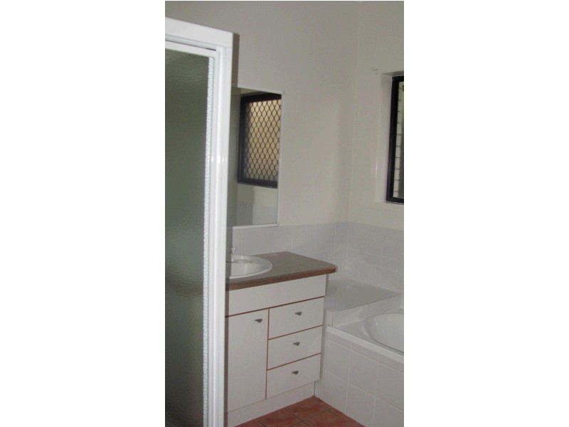 39 Strathmere Place, Upper Kedron QLD 4055