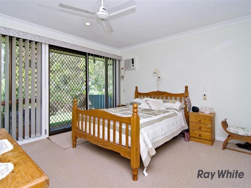 2 Lambert Court, Eatons Hill QLD 4037