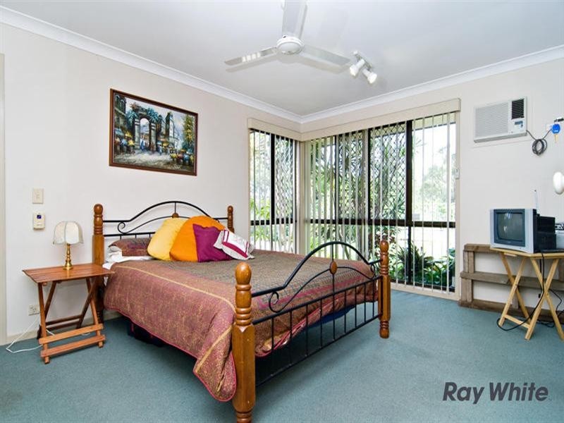 2 Lambert Court, Eatons Hill QLD 4037