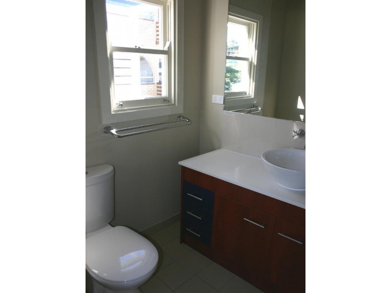 2/25 Kate Street, Newmarket QLD 4051