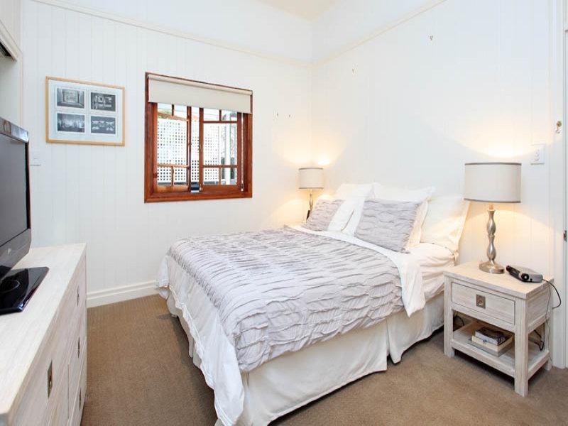 19 Angliss Street, Wilston QLD 4051