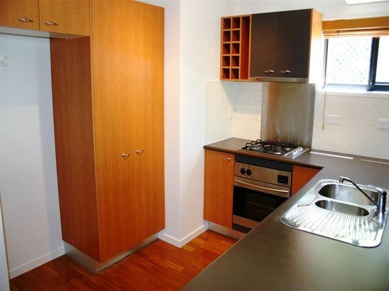 2/608 Brunswick Street, New Farm QLD 4005