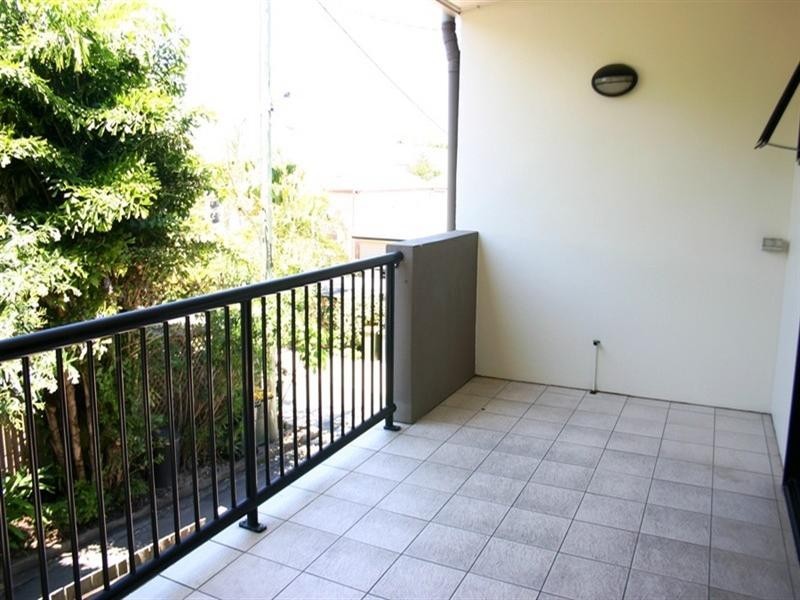 2/608 Brunswick Street, New Farm QLD 4005