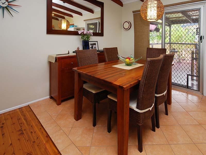 18 Bolong Crescent, Ferny Hills QLD 4055