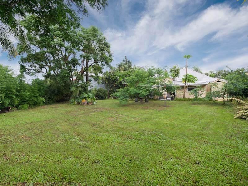 104 Edmondstone Street, Newmarket QLD 4051