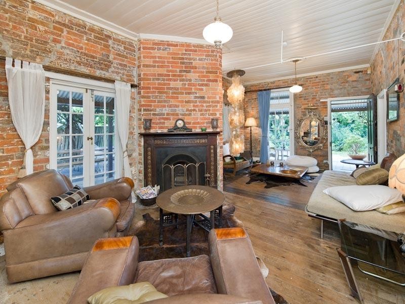 104 Edmondstone Street, Newmarket QLD 4051