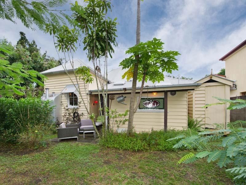 104 Edmondstone Street, Newmarket QLD 4051