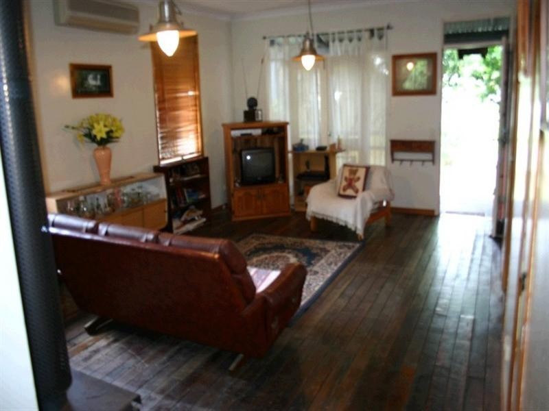 6 Popondetta Close, Darra QLD 4076