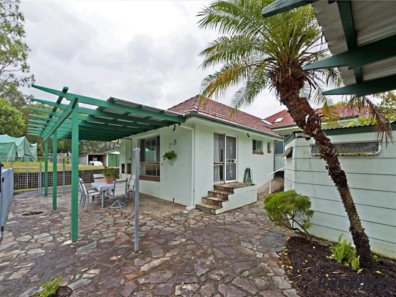 50 Paling Avenue, Wilston QLD 4051