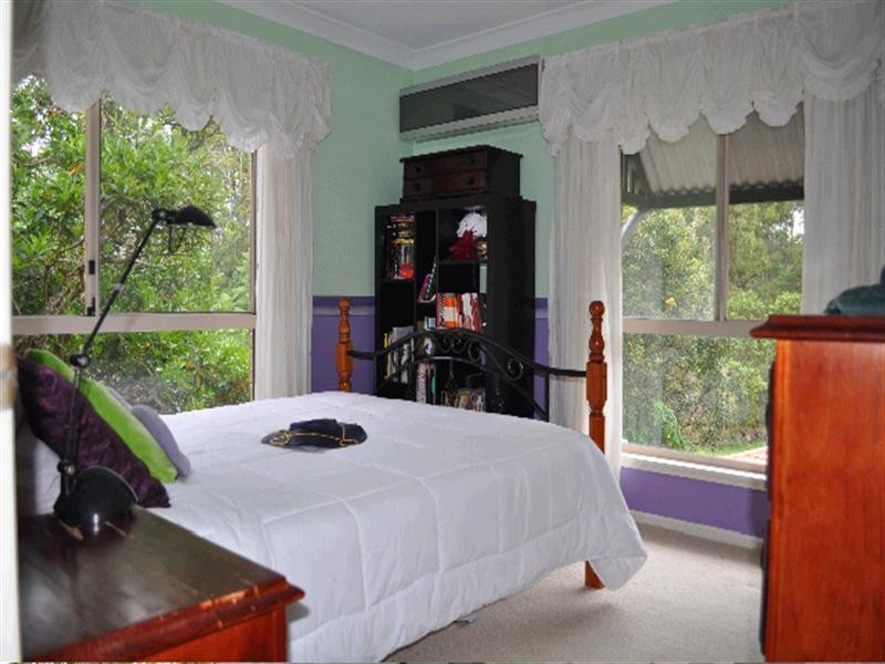 129 McAlroy Road, Ferny Grove QLD 4055