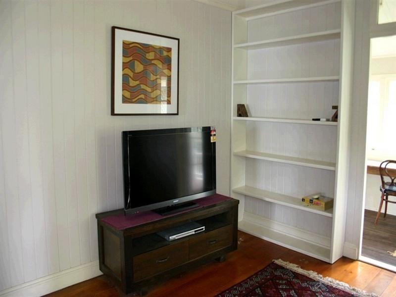 16 Antill Street, Wilston QLD 4051