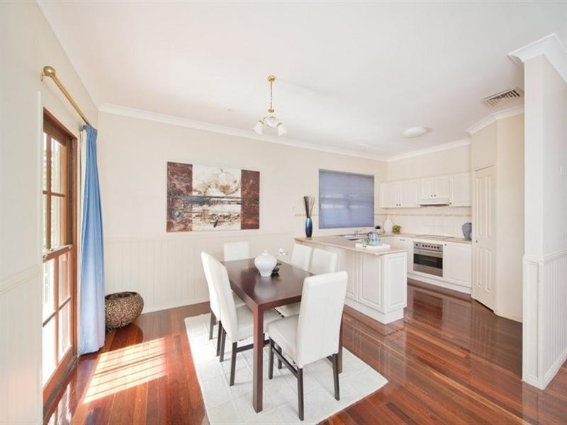 34 Lansdowne Street, Newmarket QLD 4051