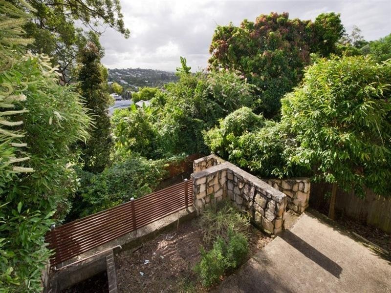 34 Lansdowne Street, Newmarket QLD 4051