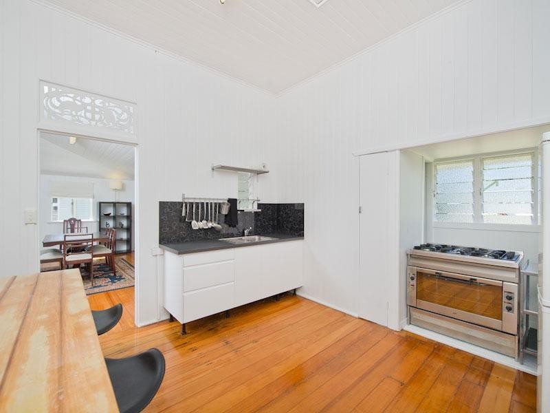 62 Carberry Street, Grange QLD 4051